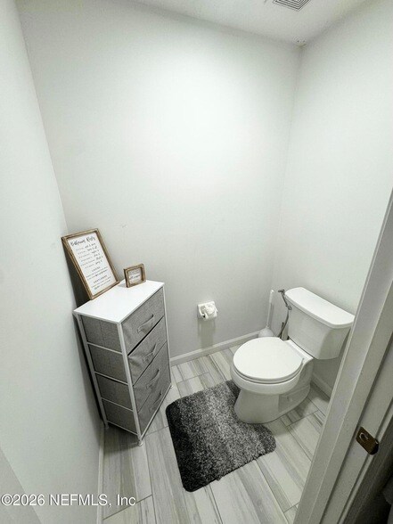 Building Photo - 955 Churchhill Ln