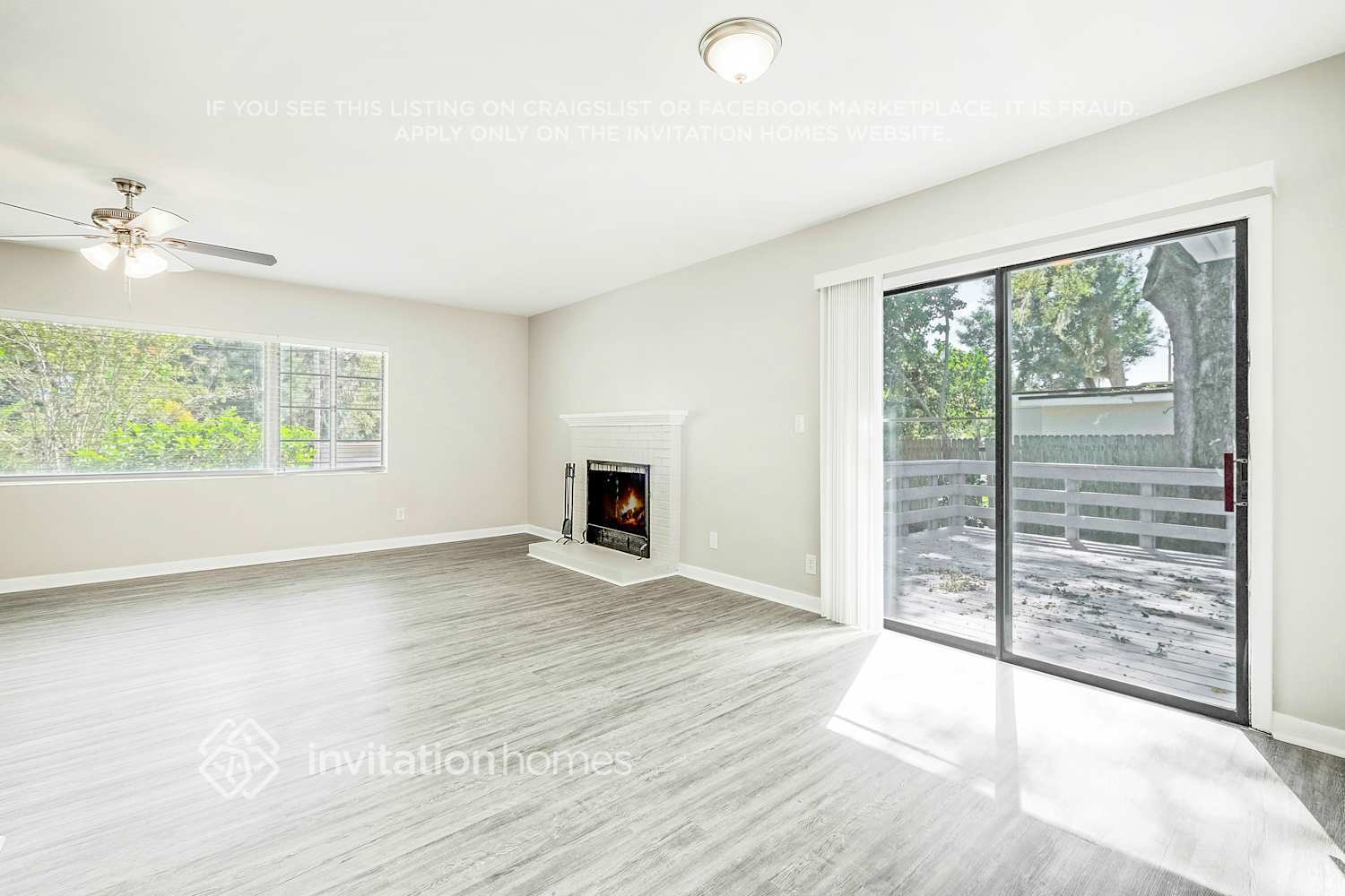 Building Photo - 2459 Mercer Cir S