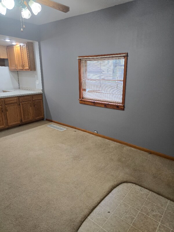 Building Photo - 12 W Mosher St