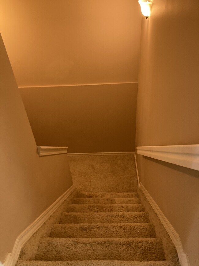 Building Photo - 41645 Copper Creek Dr