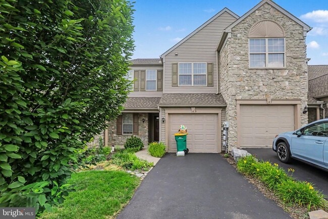 Building Photo - 645 Springhouse Ln