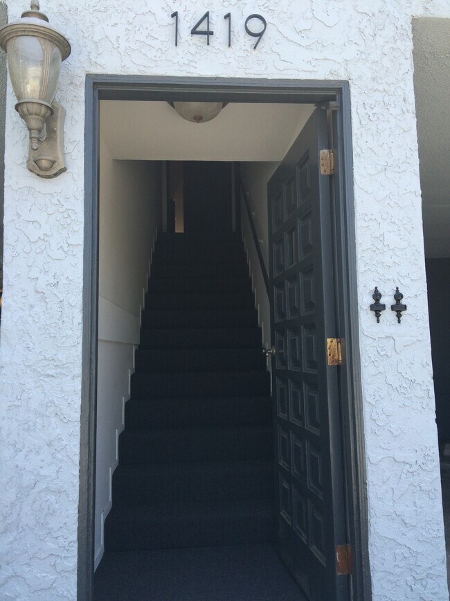 Building Photo - 1419 Allesandro St