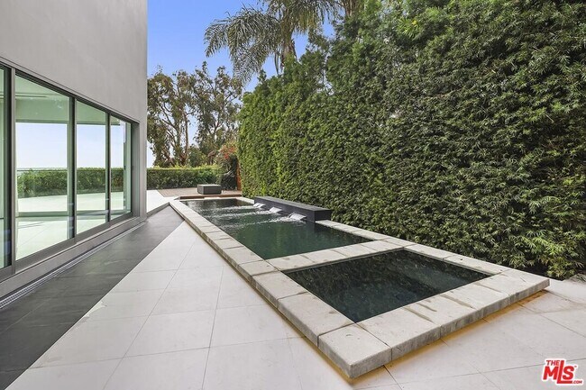 Building Photo - 1377 Miller Pl