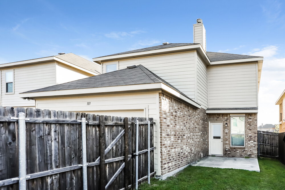 Building Photo - 313 Haywood Cir