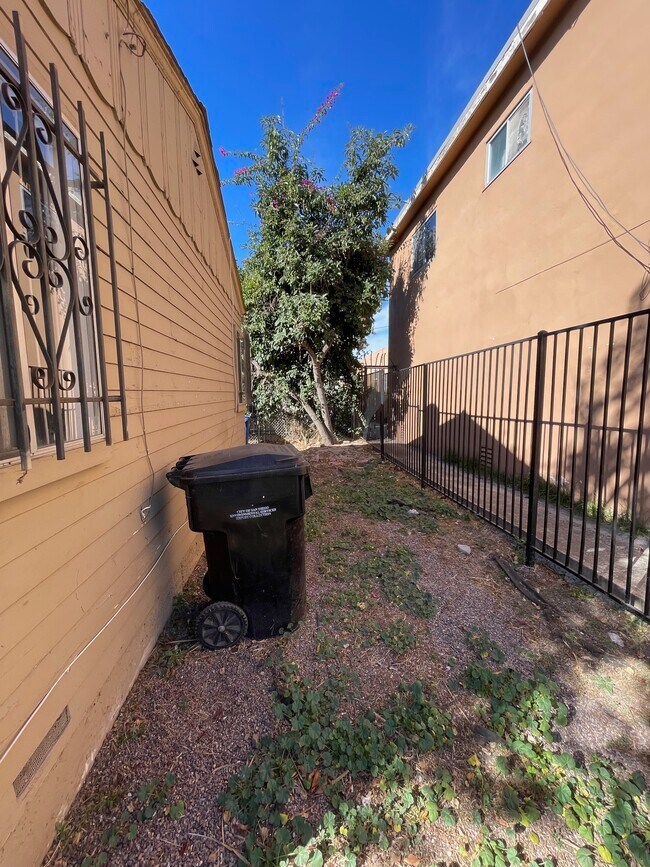 Building Photo - 4972 El Cajon Blvd