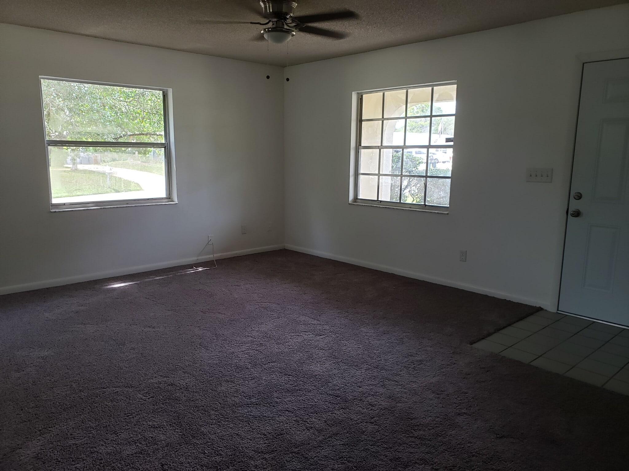 Livingroom - 41 Hydrangea Ln