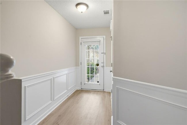 Building Photo - 139 Hidden Creek Dr