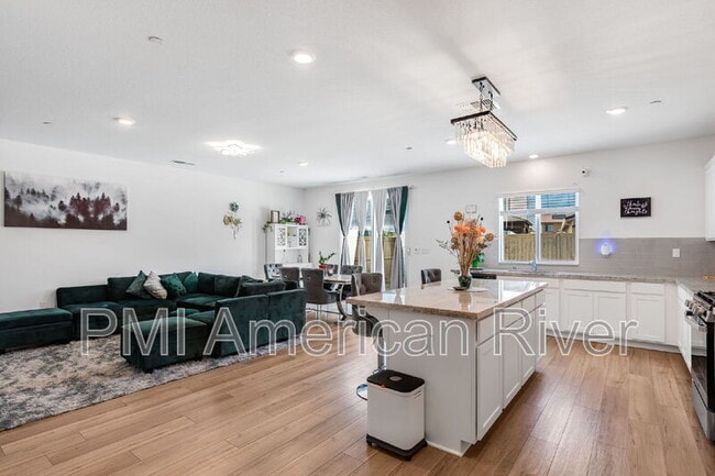 Building Photo - 1355 Dusty Maiden Dr