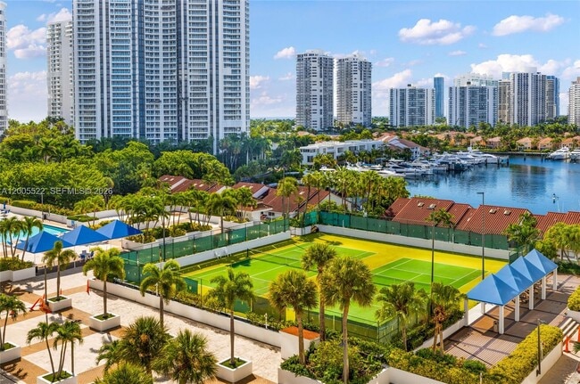 Building Photo - 3610 Yacht Club Dr