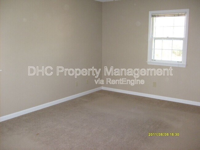 Building Photo - 3142 Ashbury Ln