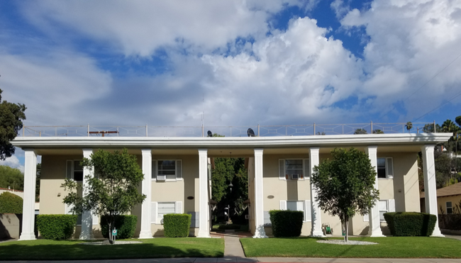 Building Photo - 814 S Verdugo Rd