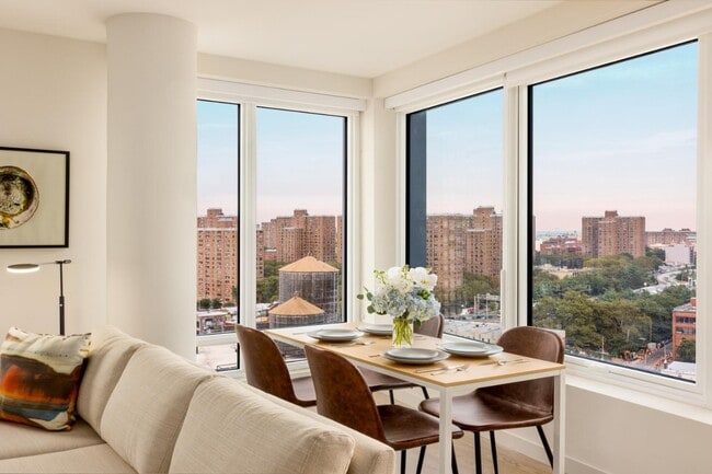 Building Photo - Maven