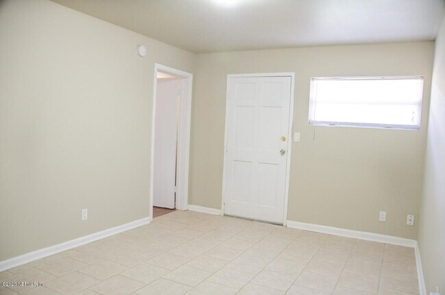 Building Photo - 2775 Herschel St