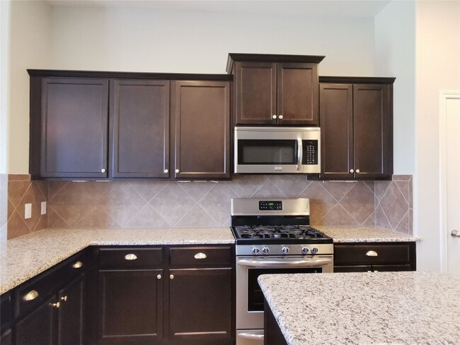 Building Photo - 23226 Verona View Ln