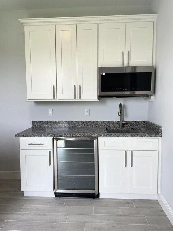 Building Photo - 5824 Lisa Ct