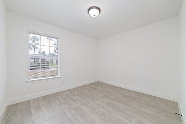 Building Photo - 25402 Hickory Valley Ln