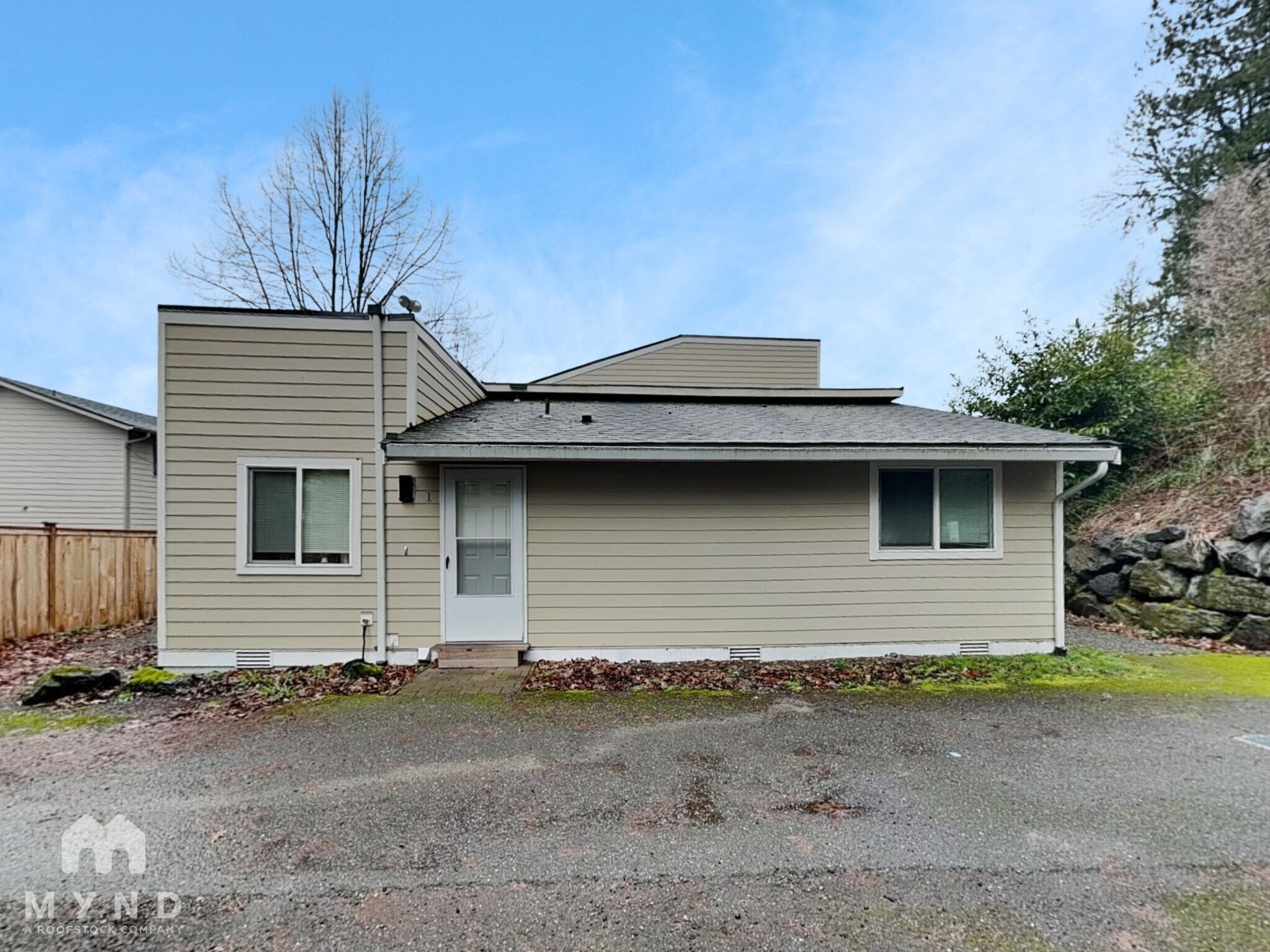 Building Photo - 218 10th St