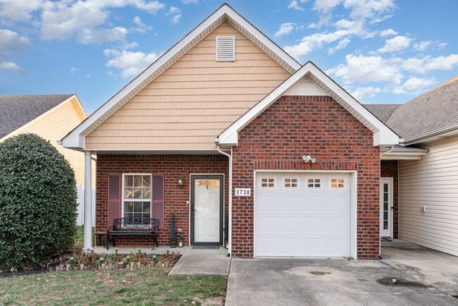 Building Photo - 3738 Meadow Ridge Ln