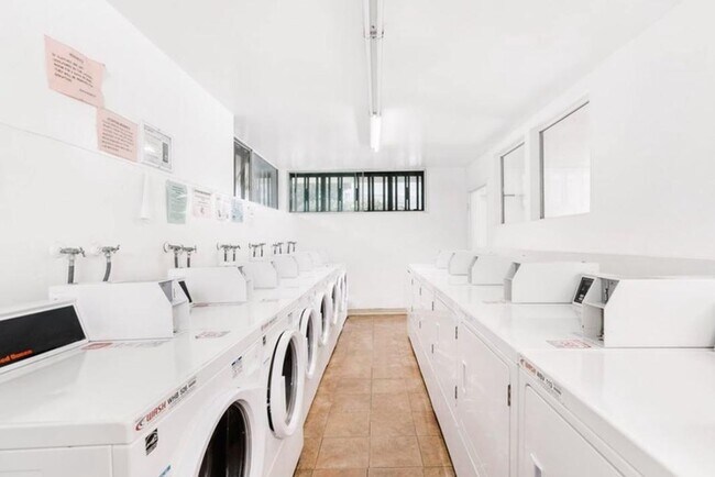 Building Photo - 7740 Redlands St