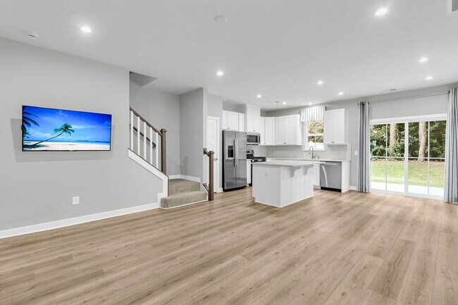 Building Photo - 1010 Crescent Cove Lane