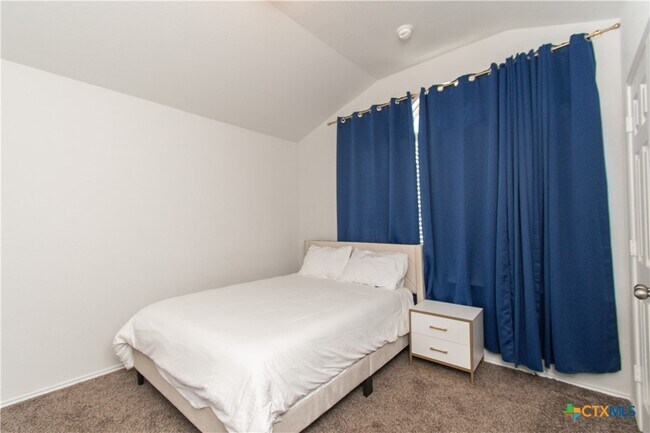 Building Photo - 3905 Anvil Range Rd