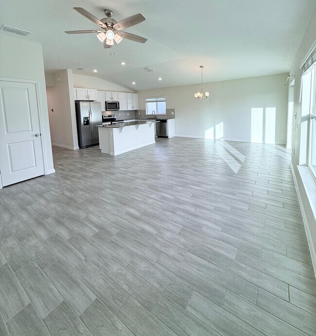 Building Photo - 738 Sarner Pass Wy.