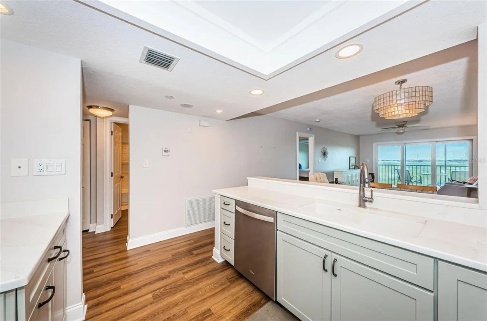 Building Photo - 5400 Park St N