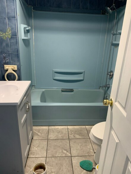 Building Photo - 34 Savings St