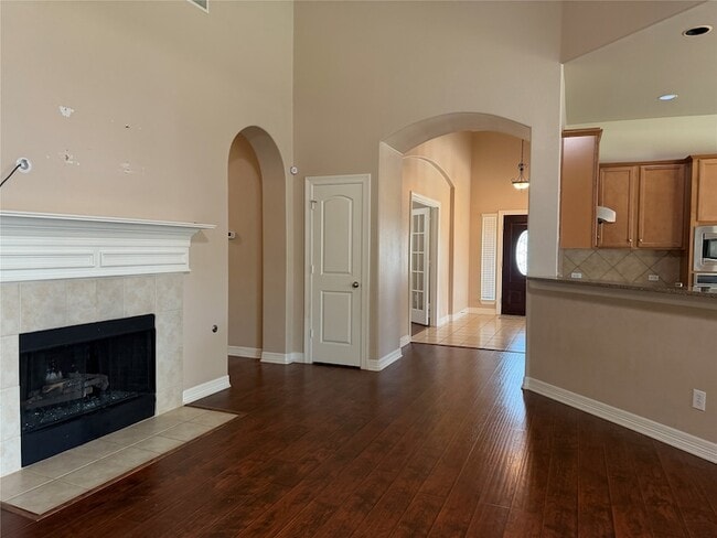 Building Photo - 9638 Castlerock Tr