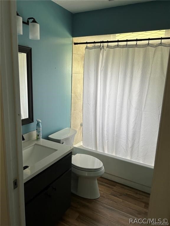 Building Photo - 2620 E Newhaven St