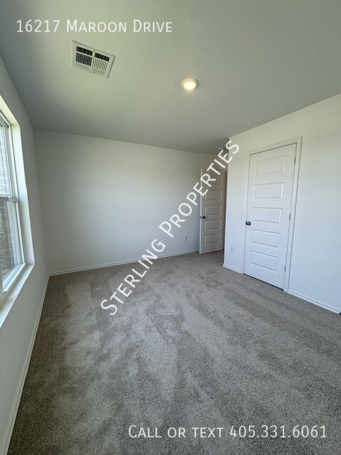 Building Photo - 16217 Maroon Dr