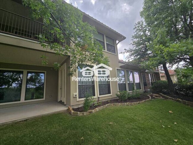 Building Photo - FOR RENT - MOVE IN READY in the highly sou...
