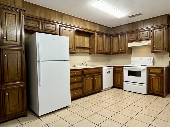 Building Photo - 2308 74th St