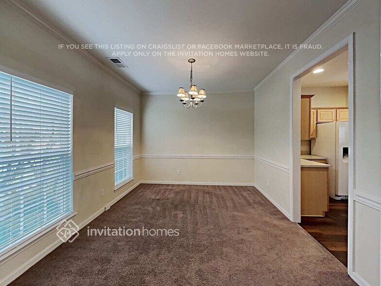 Building Photo - 2019 Southridge Dr