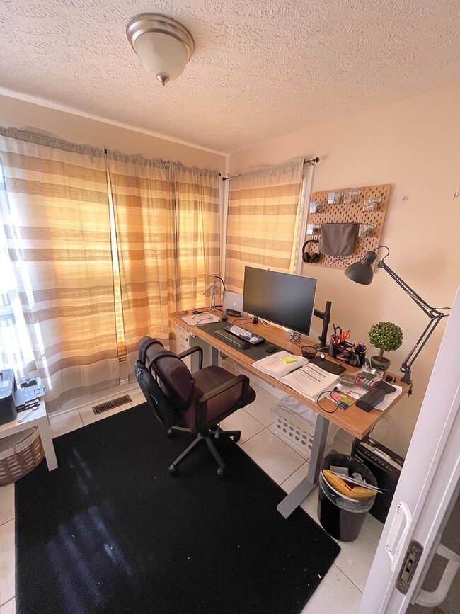 Building Photo - Available for the 2026-2027 lease term.