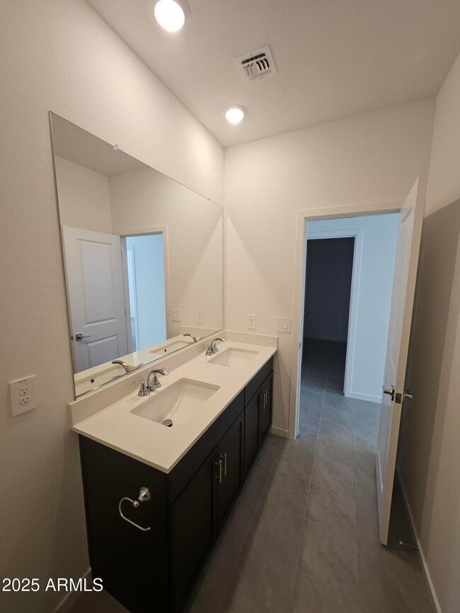 Building Photo - 3476 Ellie Trl