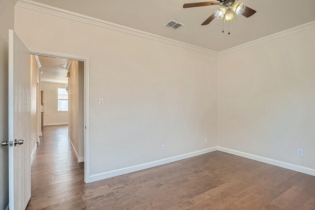 Building Photo - 8008 Serenity Way