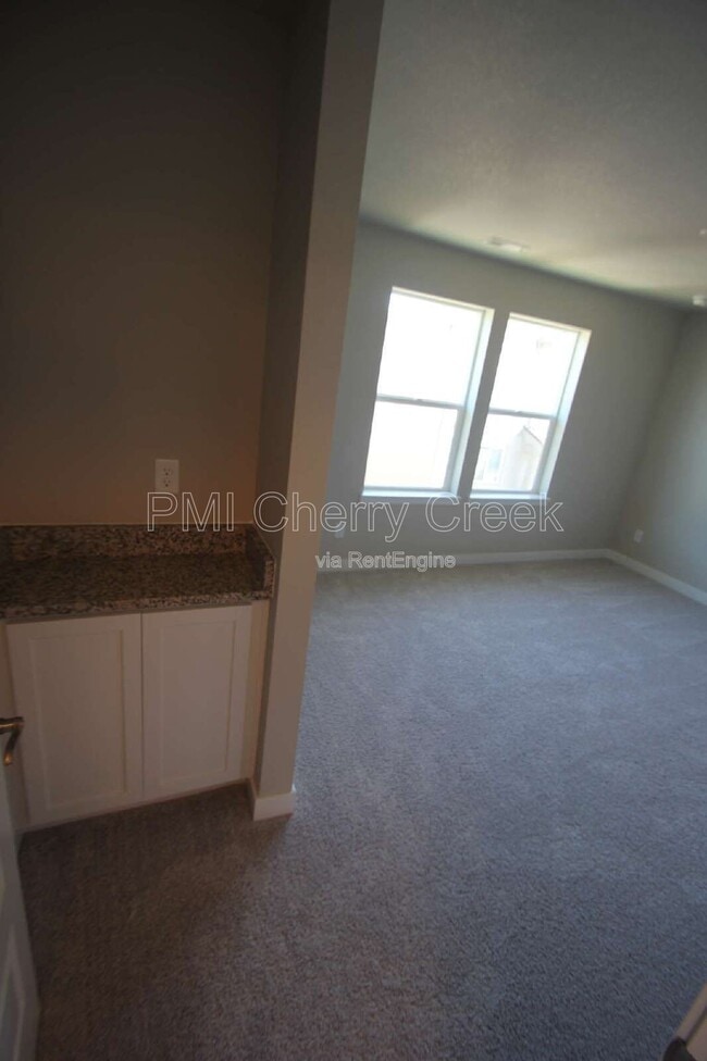 Building Photo - 2406 S Troy Ct