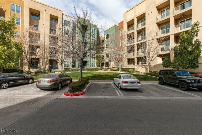 Building Photo - 50 E Serene Ave