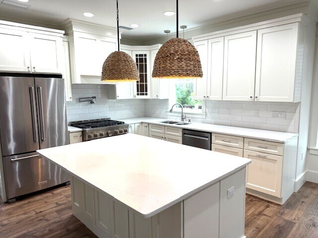 Building Photo - 3555 Sanctuary Dr