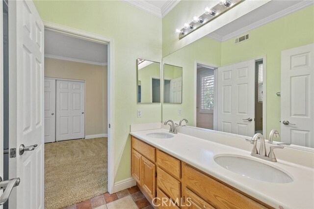 Building Photo - 5036 Heritage Dr