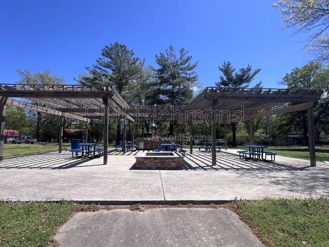 Building Photo - 1515 Stowmarket Ct