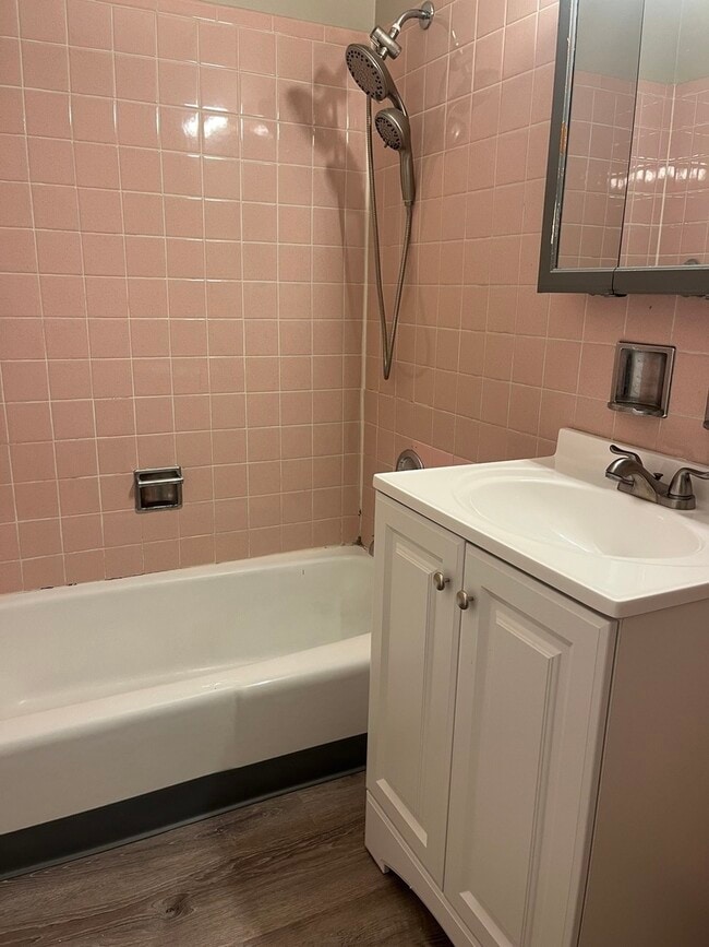 Building Photo - 8640 S 82nd Ct