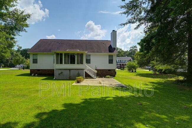 Building Photo - 212 Brookstone Way