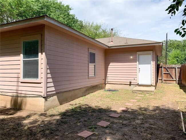 Building Photo - 1039 Rosemont St