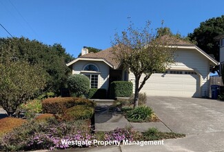 Building Photo - 1160 Birch Dr