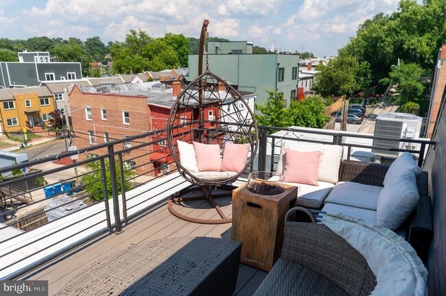 Building Photo - 1631 Montello Ave NE