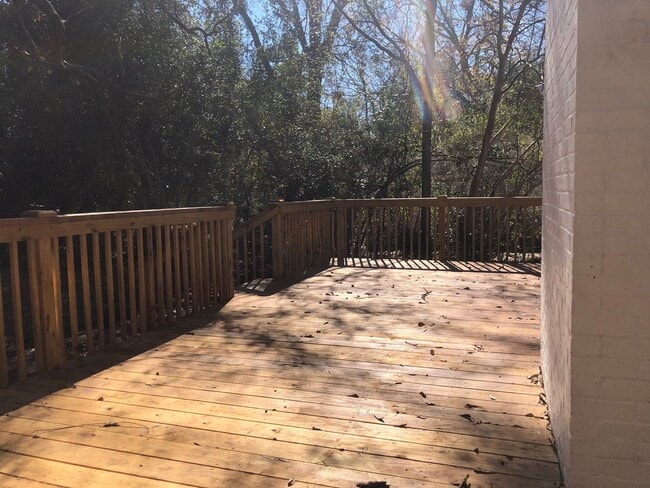 Building Photo - Charming 2BR Home Near Downtown Auburn & Auburn University