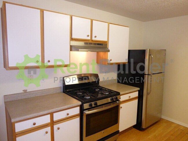 Building Photo - CALL US TODAY AT (505) 808-6467 TO SCHEDUL...