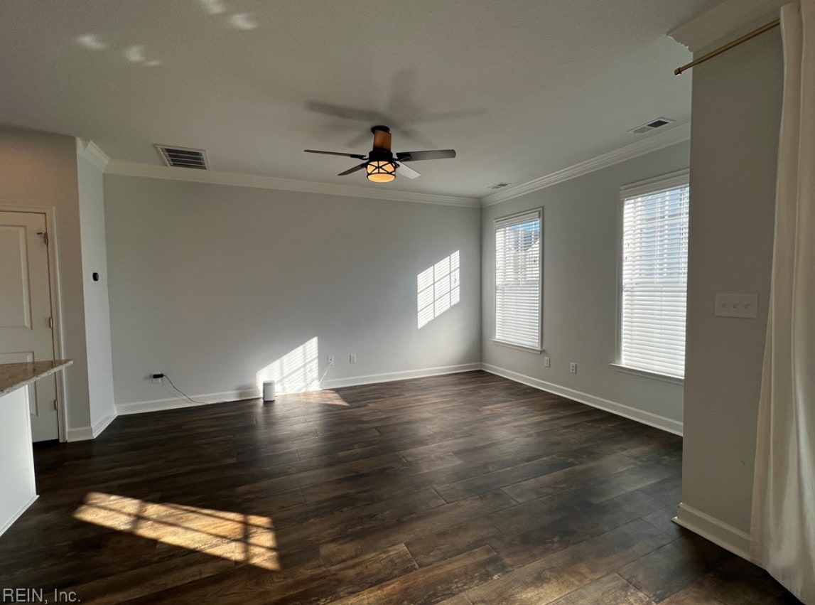 Building Photo - 2103 Kearny St